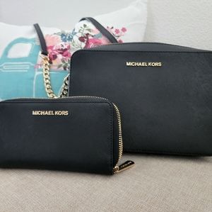 Michael Kors Jet Set Large Crossbody with wallet